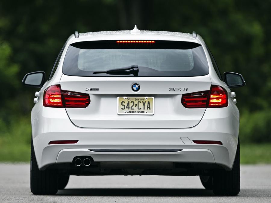  BMW 328i xDrive Touring 2013 года  (US) (фото 4 из 14)